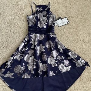 Never worn, great condition!